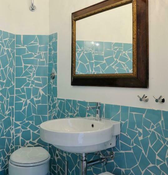 Номер Стандарт Вид на Озеро, Il Caminetto Montefiascone