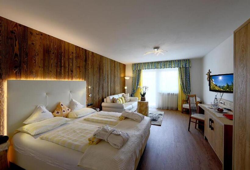 סוויטת סופריור, Kristall