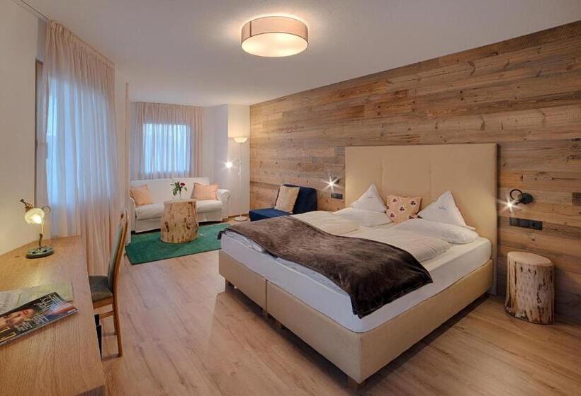 סוויטה נוף להרים, Kristall