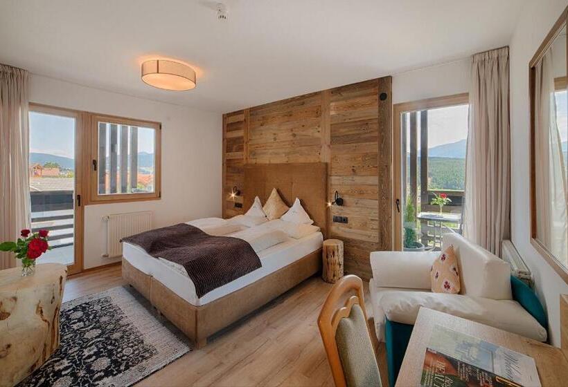 סוויטה נוף להרים, Kristall