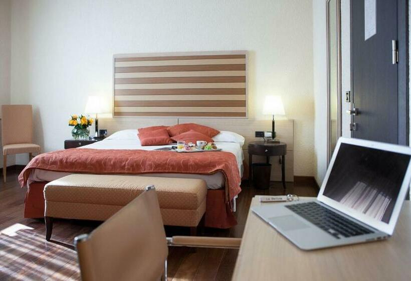 غرفة قياسية, La Bettola