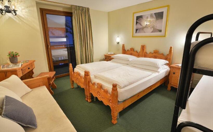 غرفة كومفورت ثلاثية, Loredana