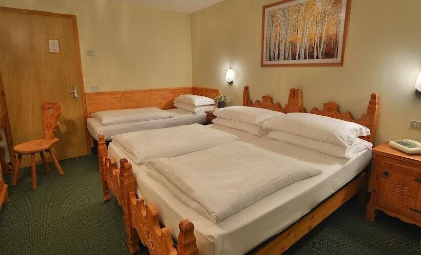 غرفة قياسية ثلاثية, Loredana