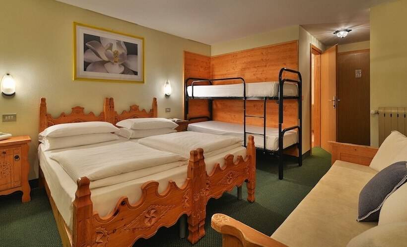 غرفة كومفورت ثلاثية, Loredana