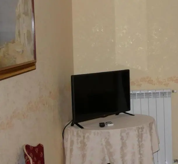 Standard Yhden Hengen Huone, L'ulivo