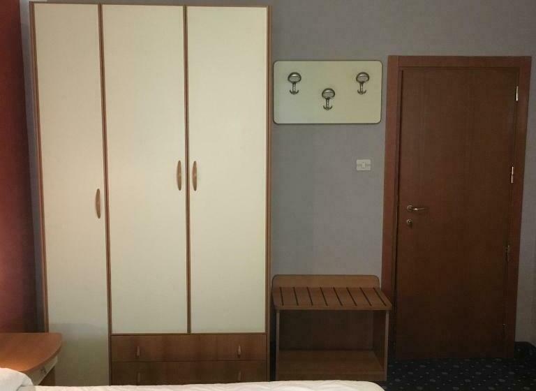 חדר סטנדרט, Miravalle 2000