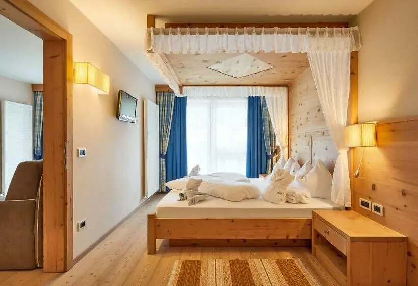Juniorsviitti, Mountain Hotel Mezdì
