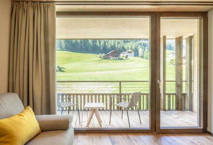 スイート, Pra Palmer The Green B&b