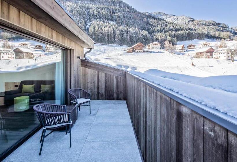 スイート, Pra Palmer The Green B&b