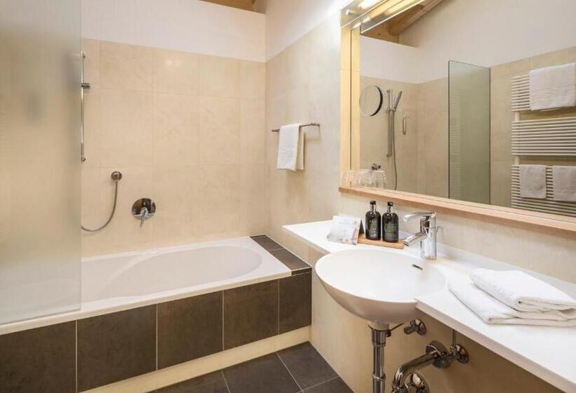 ジュニアスイート, Pra Palmer The Green B&b