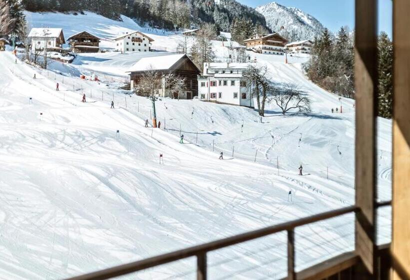 ジュニアスイート, Pra Palmer The Green B&b