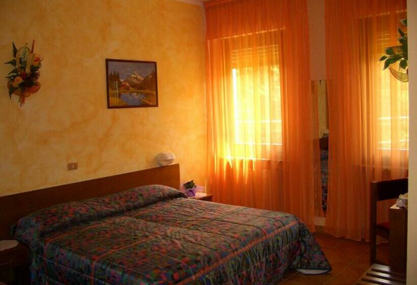 Chambre Quadruple Standard, Sarre