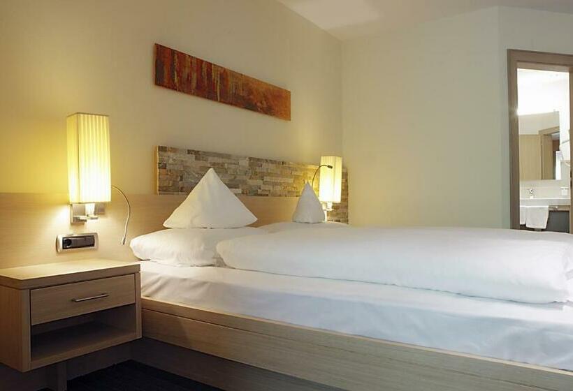 חדר סטנדרט עם מרפסת, Seeber