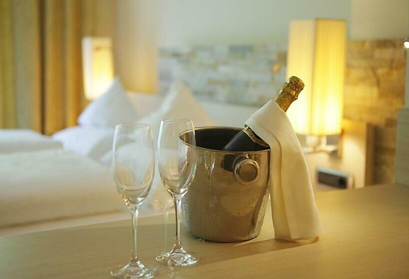 חדר סטנדרט עם מרפסת, Seeber