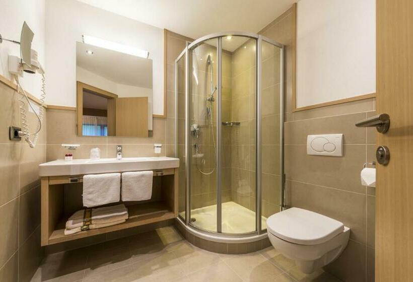 חדר סטנדרט עם מרפסת, Seeber