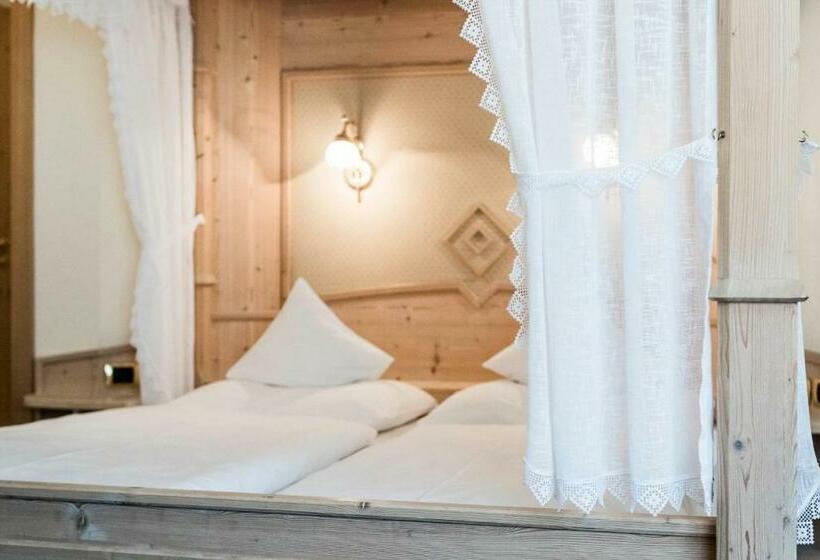 חדר סופריור עם מרפסת, Seeber