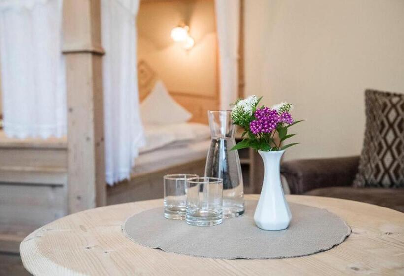 חדר סופריור עם מרפסת, Seeber