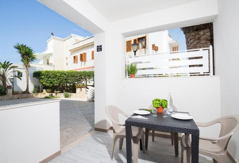 استودیو خانوادگی, Svevo Sea House