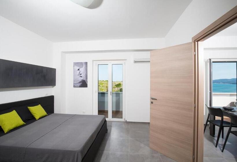 آپارتمان سوپریور 1 خوابه, Svevo Sea House