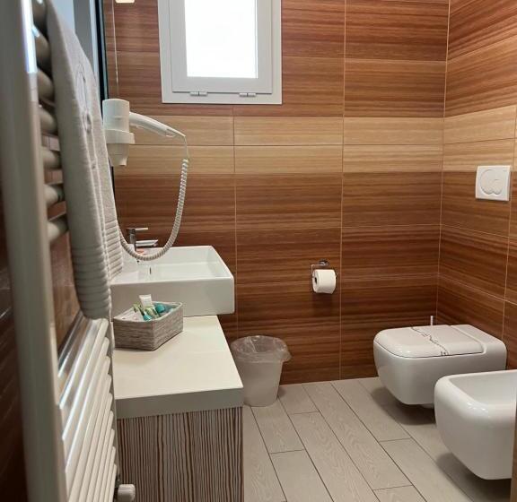 수피리어 룸 바다 전망, Tabù