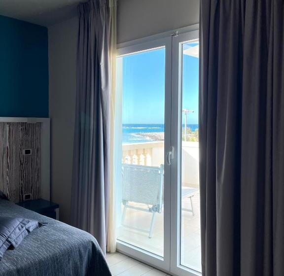 수피리어 룸 바다 전망, Tabù