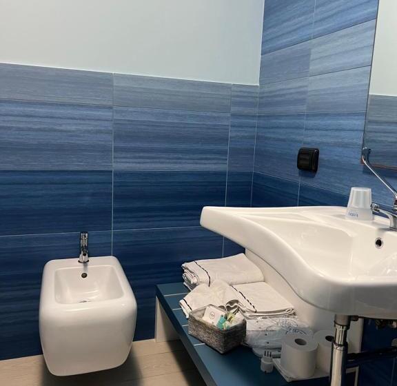 스탠다드 룸 측면 바다 전망, Tabù