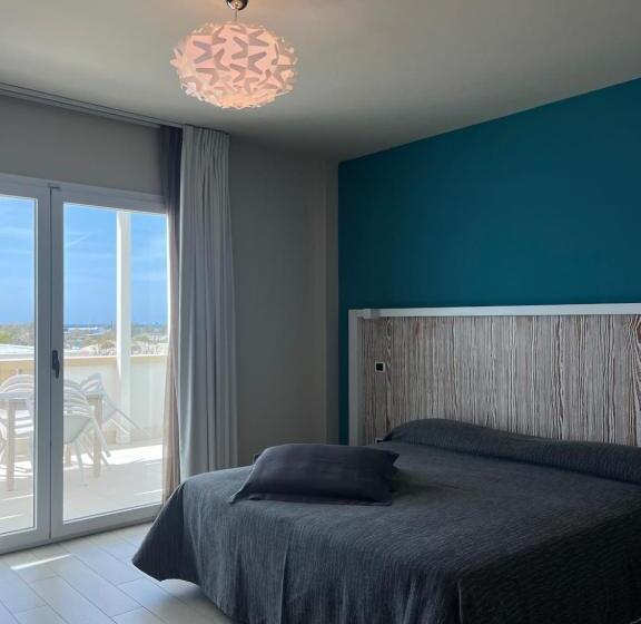 수피리어 룸, Tabù