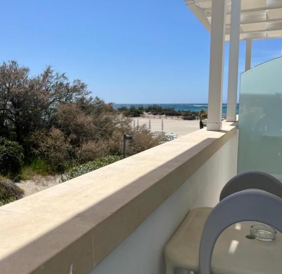 스탠다드 룸 측면 바다 전망, Tabù