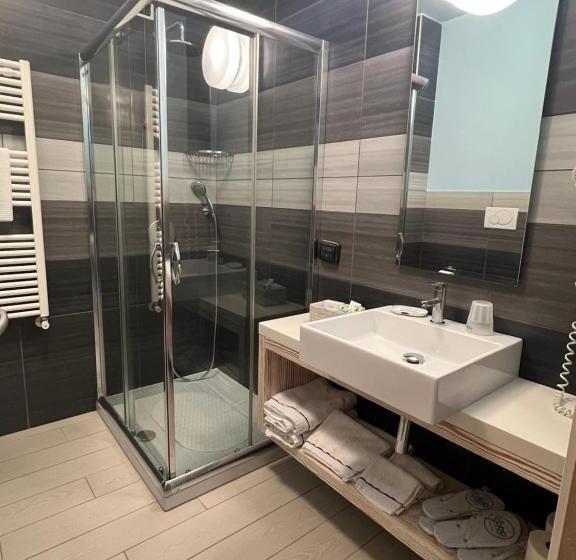 스탠다드 룸 측면 바다 전망, Tabù