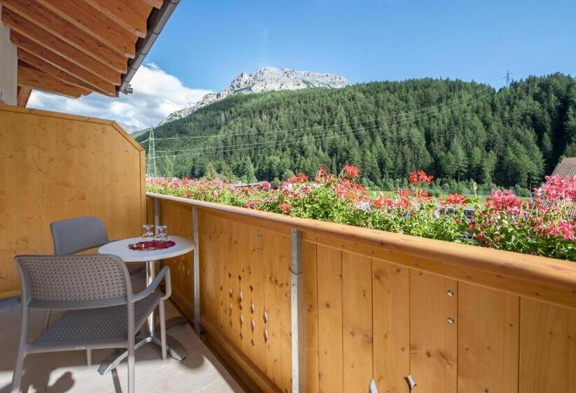 Номер Deluxe с Балконом, Theiner