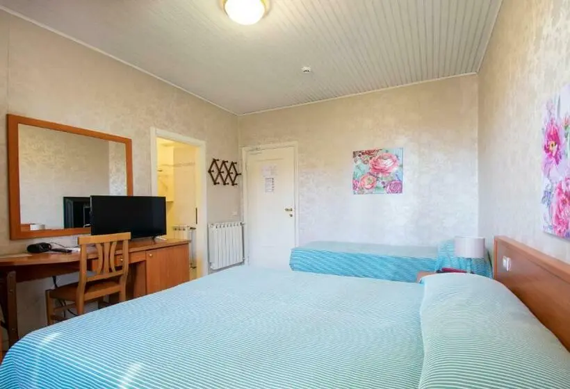Standard Kolmen Hengen Huone, Villa Giada
