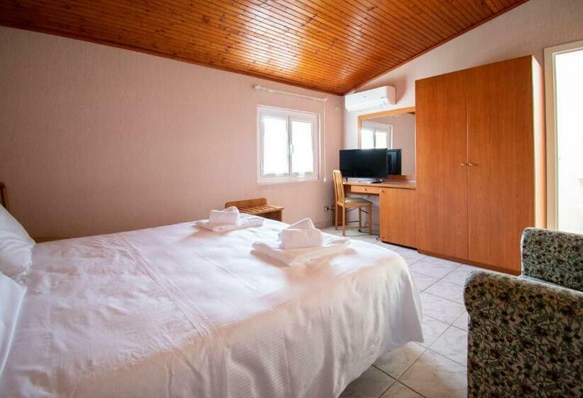 스탠다드 트리플 룸, Villa Giada