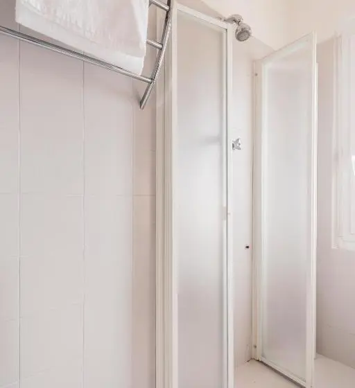 Economy-huone, Villa Giada