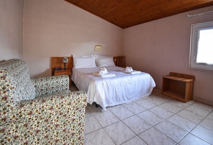 스탠다드 트리플 룸, Villa Giada