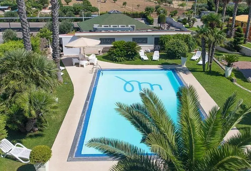 ファミリールーム, Villa Maria