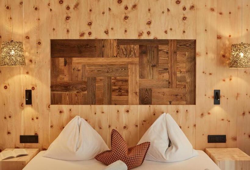 غرفة كومفورت, Mountain Hotel Mezdì