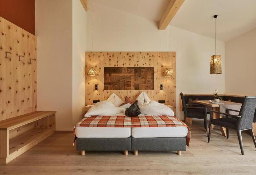 غرفة كومفورت, Mountain Hotel Mezdì