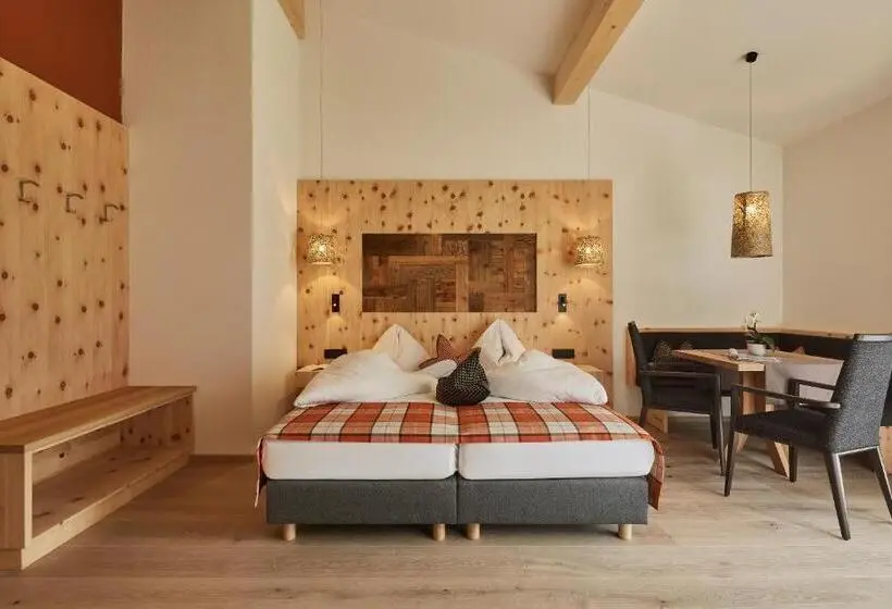 Comfort-huone, Mountain Hotel Mezdì