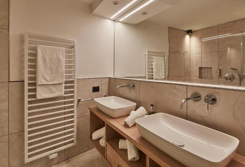 جناح غرفتين نوم, Mountain Hotel Mezdì