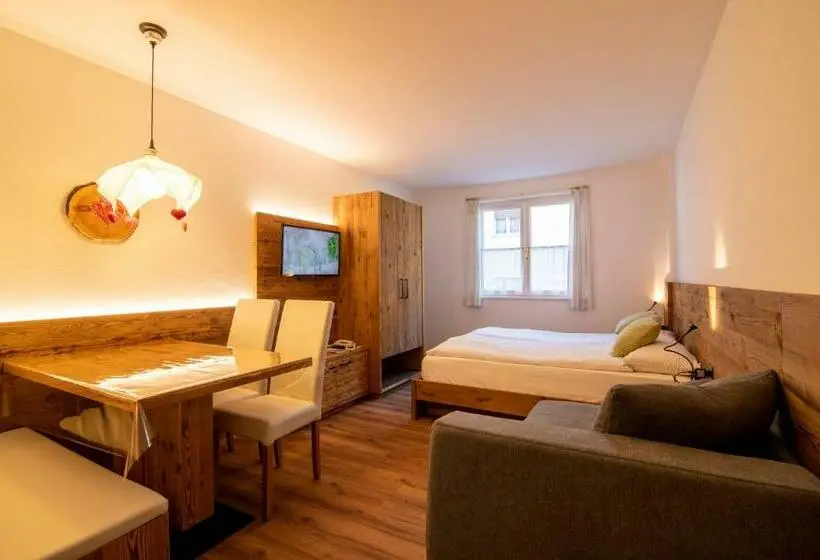Standard-studio, Residence Montebel