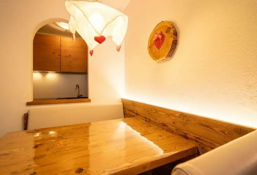 Standard-studio, Residence Montebel