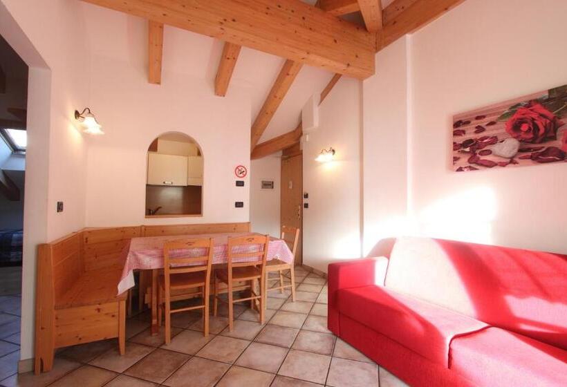 חדר משפחתי, Residence Montebel