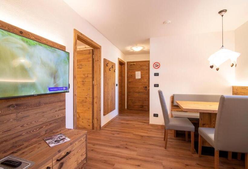 חדר משפתחתי סופריור, Residence Montebel