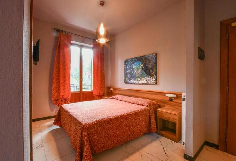 스탠다드 스튜디오, Residence Paradiso