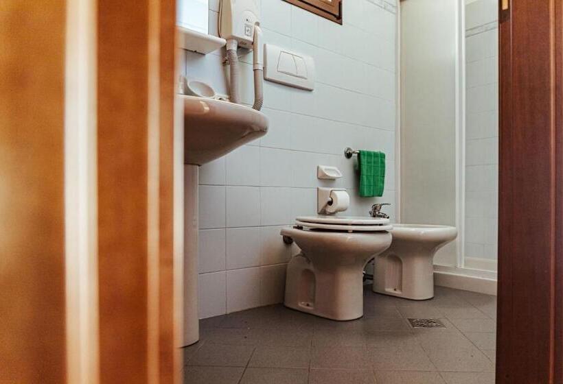 بانگلوی استاندارد 2 خوابه, Camping Zocco