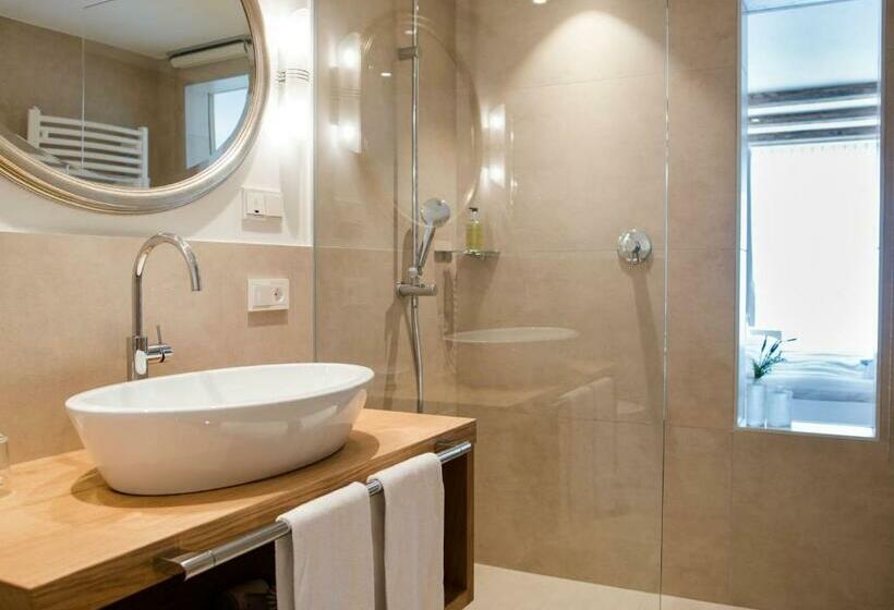 اتاق استاندارد با چشم‌انداز کوهستان, Vitalhotel Dosses