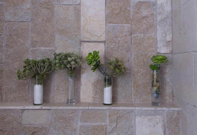 オーシャンビューデラックスルームバルコニー付き, Le Vajane