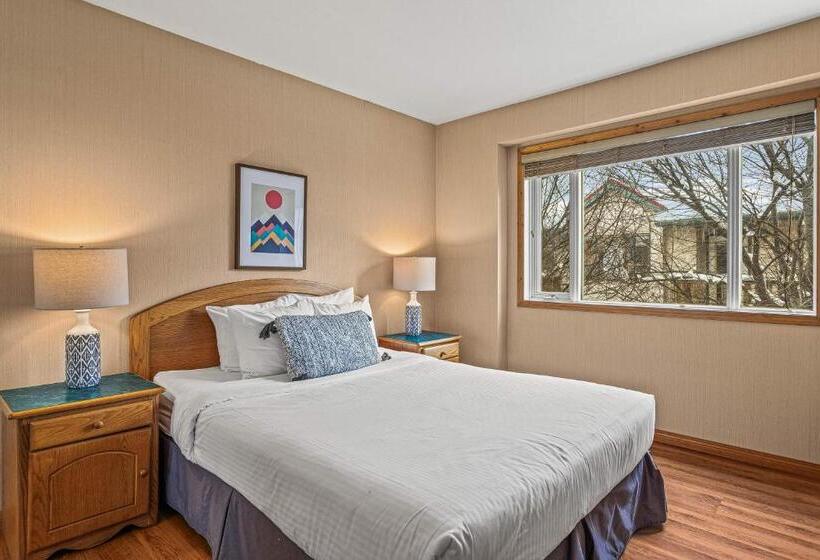 Quarto Familiar, Bow Valley Chalets Entire 2 Bedrooms Townhouse