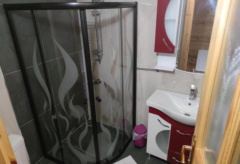 חדר דלוקס, Kinya Bungalov