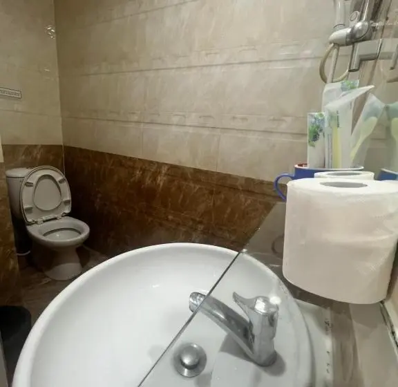 اتاق استاندارد چهار تخته, Nhật Vân 2